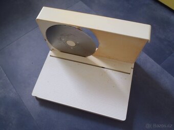 kráječ na pečivo - 2