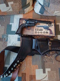 Prodam co2 colt - 2