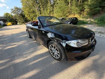 BMW 118i Cabrio e88 - 2
