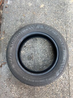 KUMHO 205/60 r16 92V - 2