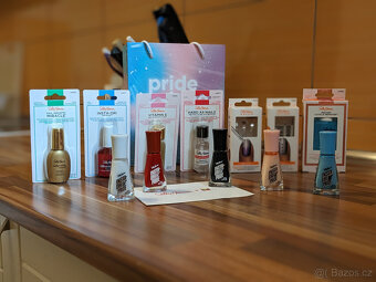 Dárková taška Sally Hansen s péčí o nehty - 2