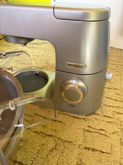 Kuchyňský robot KENWOOD Chef Elite - NEFUNKČNÍ - 2
