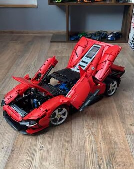 Lego Ferrari - 2