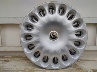 poklice 16" orig. Alfa Romeo - 2