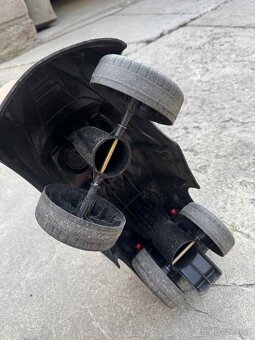 Auto černé, odrážedlo - 2