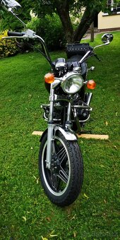 Honda CM 400 Custom - 2