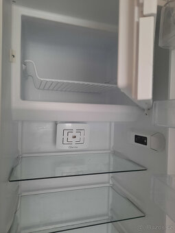 Vestavná lednice s mrazáčkem - 2