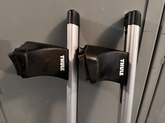 Prodám střešní nosiče Thule 515-0165-02/ 120 + patky - 2