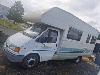 Ford Transit 2.5 td 74 kw - 6 míst. - klimatizace - tažné - - 2