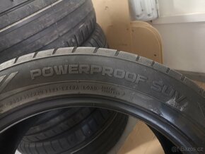 Letní pneu 285/45 ZR20 NOKIAN - 2