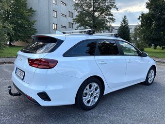 Kia Ceed SW 1.5 118kW ZÁRUKA r.v. 5/2023 naj. 43000km - 2