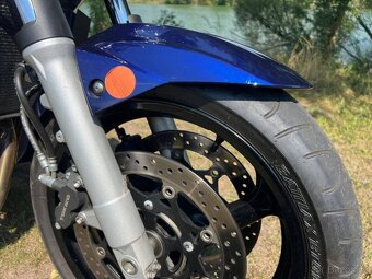 Suzuki GSR 600 - 2