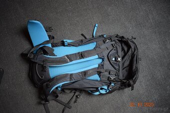 OSPREY Lezecký batoh MUTANT 38 II S/M Black Ice - 2