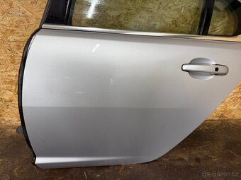 KOMPLETNÍ LEVÉ ZADNÍ DVEŘE JAGUAR XF STŘÍBRNÁ MEE - 2