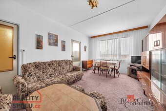 Převod dr. podílu, byty/2+1, 63 m2, Julia Fučíka 890, 50401  - 2