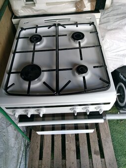 Zánovní sporák Amica - 2