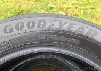 Nové letní pneu Goodyear EfficientGrip 2 205/55/16 94V XL - 2