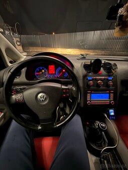 VW Caddy maxi life 2.0 103 kw 6kvalt 7 mist - 2