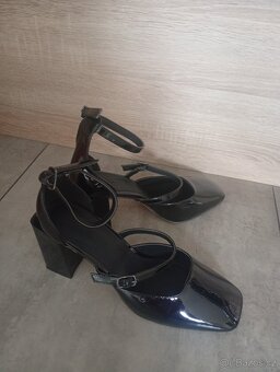 Dámské lodičky Reserved vel.40 - 2