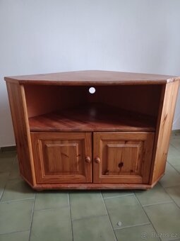 Rohová skříňka pod TV - 2