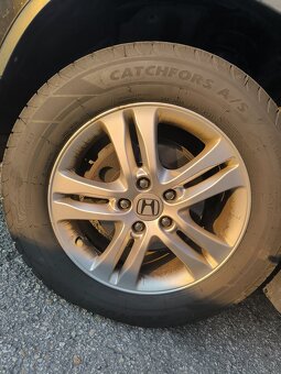 Celoroční pneu 225/65 r17 - 2