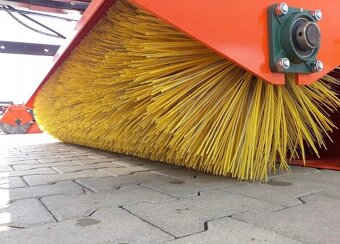 Zametací stroj na traktor - 2