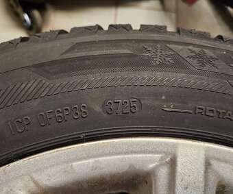 Pneu Ford - 2