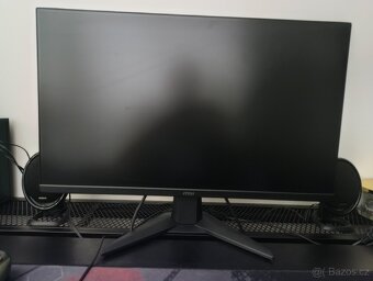 27 MSI MAG 275f - 2