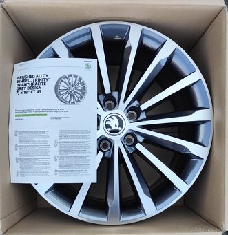 Nové disky originální Škoda Karoq 5x112 R18 Trinity - 2
