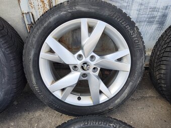 17"zimní alu sada Lyra 5x112 origo Octavia 4 Golf 8 Leon 4 - 2