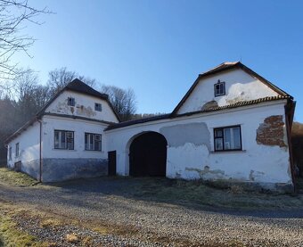 Prodej zemědělské usedlosti s pozemky 2,5 ha - 2