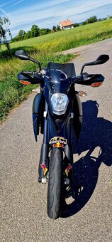 KTM 990 SM - 2
