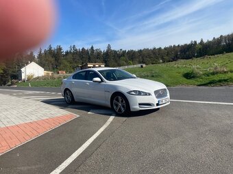 Jaguar XF 3.D - 2