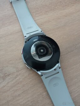 Samsung Galaxy Watch 4 Classic 46mm LTE stříbrné - 2