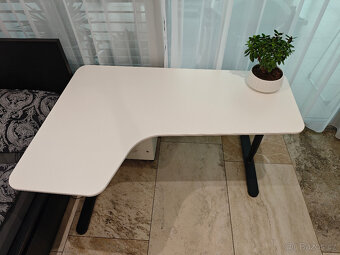 Rohový psací/herní/studentský stůl IKEA - 2