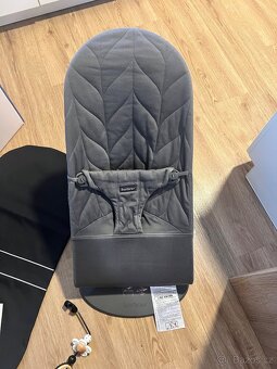Lehátko Babybjorn Bliss s hračkou a taškou - 2