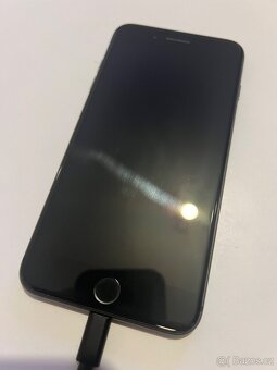 Apple iPhone 8 Plus 64GB - 2