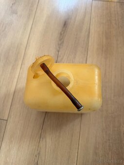 nádrž postřikovače Gaz 21 Volha - 2