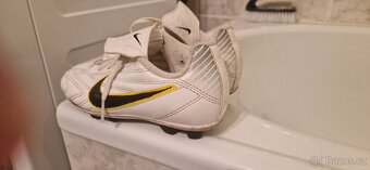 Špičkové detske kopacky Nike vel 28.Vše viz foto cena 1999 - 2