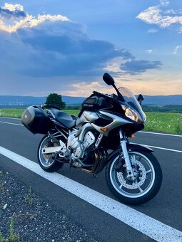 Yamaha FZ6 FAZER - 2