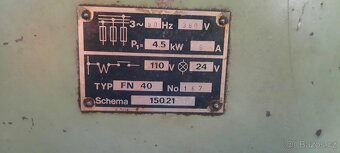 Nástrojářská frézka TOS FN 40 - 2