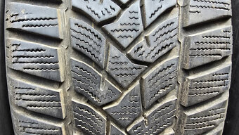 Zimní pneu 205/55/16 Dunlop - 2