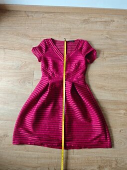 Swing koktejlové šaty - M / 38 / 10 - 2