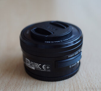 Sony seťák 16-50, e-mount, ještě 11 měsíců záruka - 2