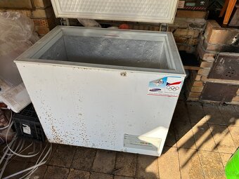 Pultový mrazák Samsung - 2