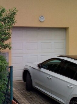 Sekční garážová vrata - 2