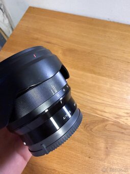 Sony E 10-18 f/4 - 2