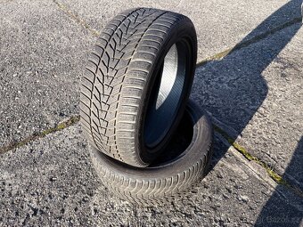 2x zimní pneu Hankook 245/40 R18 - 2