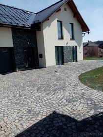 POKLADKA  ŽULOVÉ DLAŽEBNí KOSTKY - 2