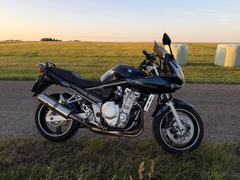 Suzuki GSF 650 SA - 2